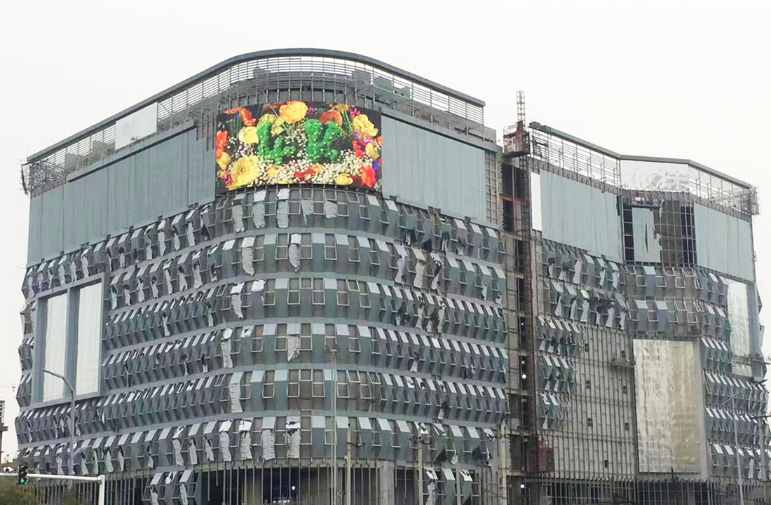 山西太原市小店區(qū)戶(hù)外P10 200平米x.jpg